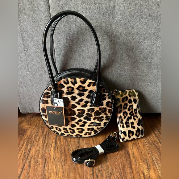 NWT Diophy Animal Print Leopard Wallet and Purse Patent Vegan Leather - Picture 1 of 8